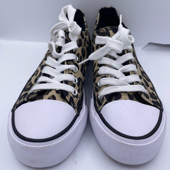 Forever 21 platform canvas leopard print women sneakers Size 9 - Picture 9 of 13